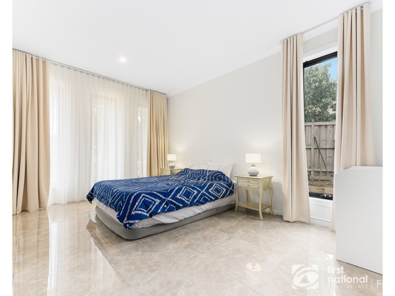 15 Pelham Drive, Clyde VIC 3978