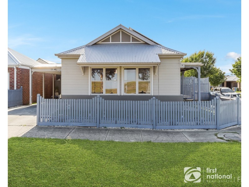 20 Stark Circuit, Cranbourne East VIC 3977