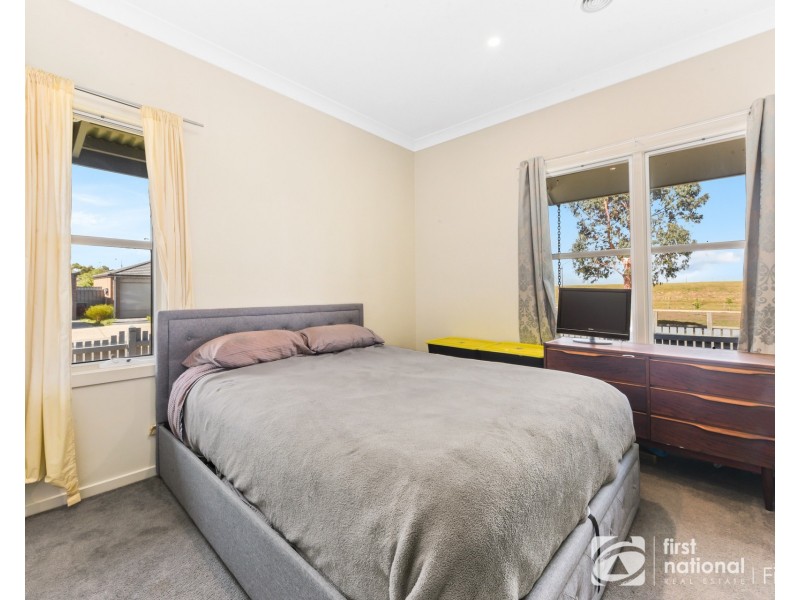 20 Stark Circuit, Cranbourne East VIC 3977