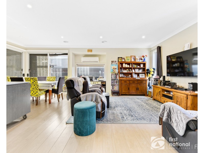 20 Stark Circuit, Cranbourne East VIC 3977