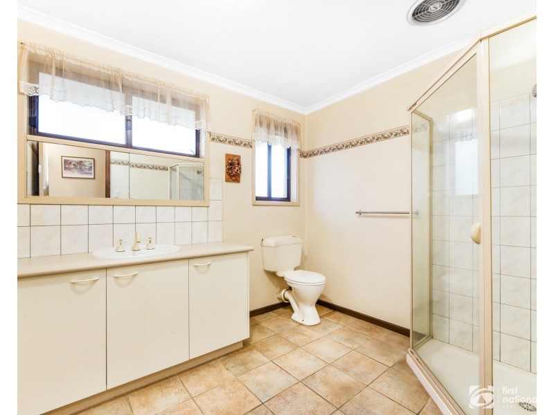 1/17 Tucker Street, Cranbourne VIC 3977