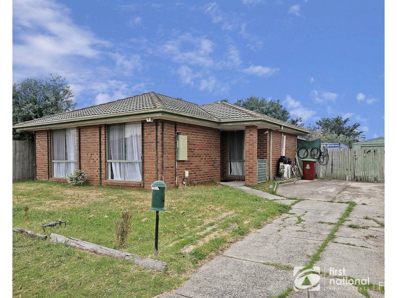 14 Comte Close, Cranbourne West VIC 3977