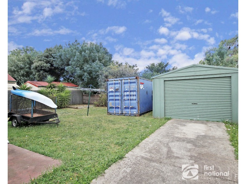 14 Comte Close, Cranbourne West VIC 3977