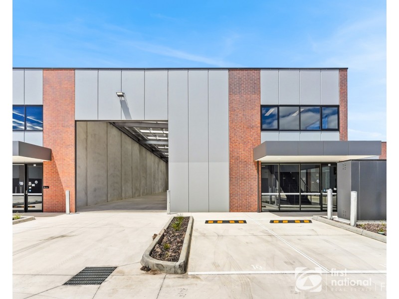 10 Argon Circuit, Clyde North VIC 3978