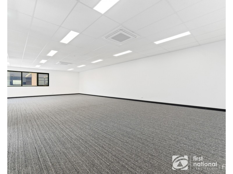 10 Argon Circuit, Clyde North VIC 3978