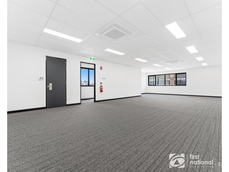 10 Argon Circuit, Clyde North VIC 3978