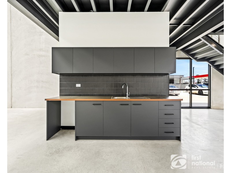 10 Argon Circuit, Clyde North VIC 3978