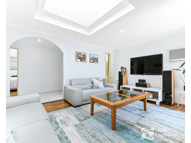 43 James Cook Drive, Cranbourne VIC 3977