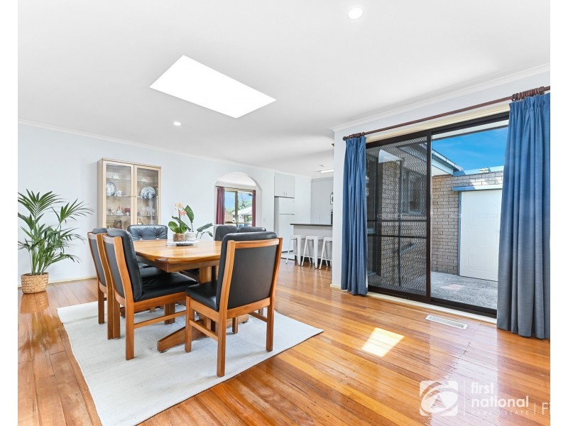 43 James Cook Drive, Cranbourne VIC 3977