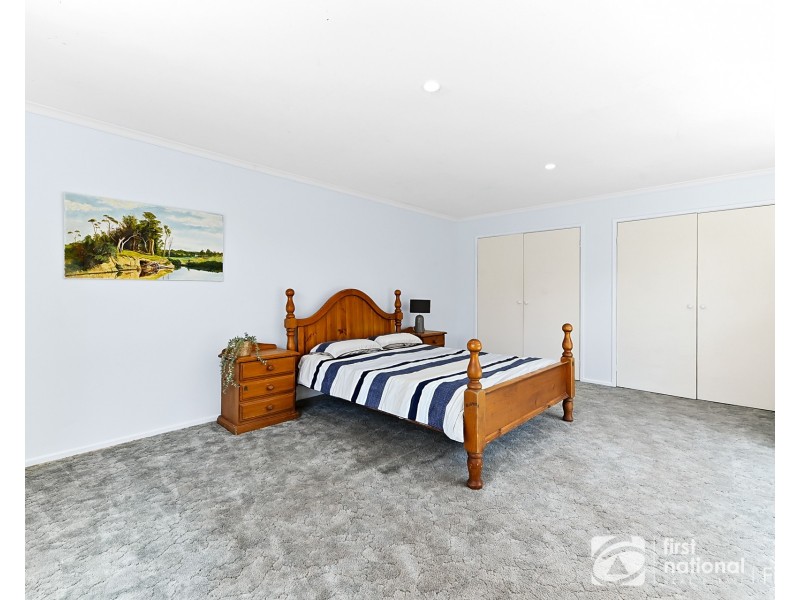 43 James Cook Drive, Cranbourne VIC 3977