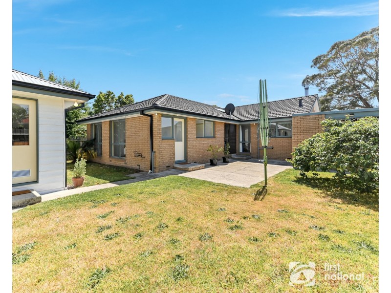 43 James Cook Drive, Cranbourne VIC 3977