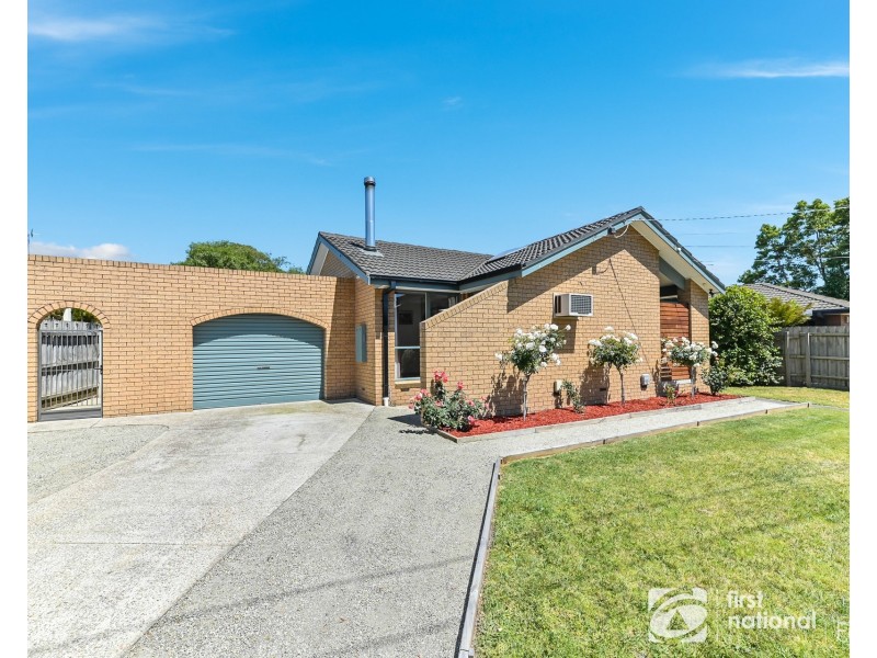 43 James Cook Drive, Cranbourne VIC 3977