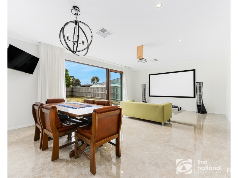 15 Pelham Drive, Clyde VIC 3978