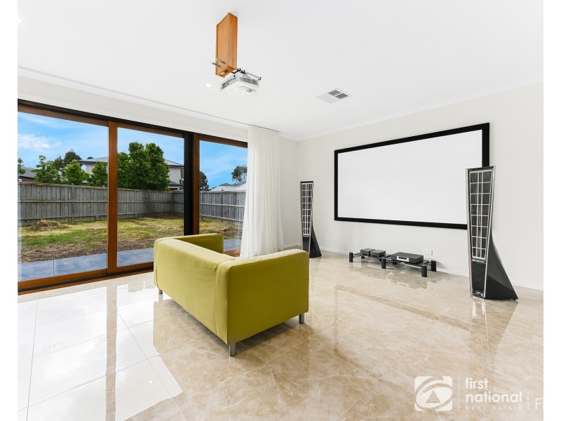 15 Pelham Drive, Clyde VIC 3978