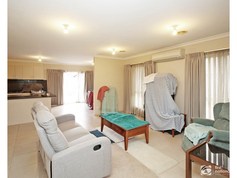 8A Bowen Street, Cranbourne VIC 3977