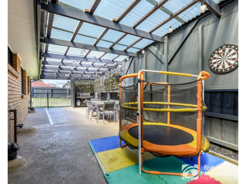 50 Elizabeth Street, Cranbourne North VIC 3977