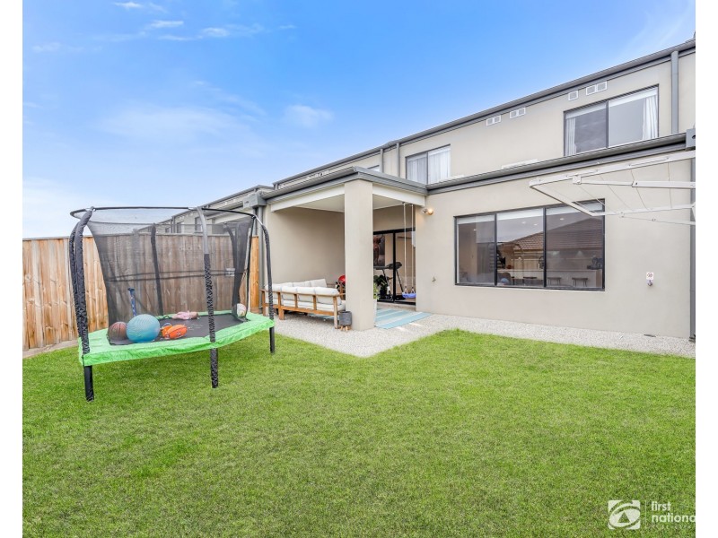 21. Kinross Parade, Clyde North VIC 3978