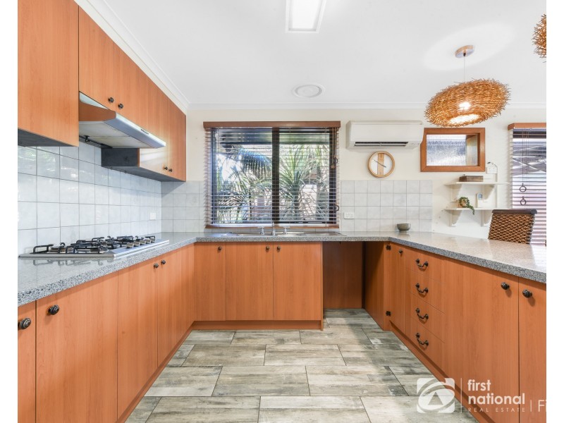 28 Waverley Park Drive, Cranbourne North VIC 3977