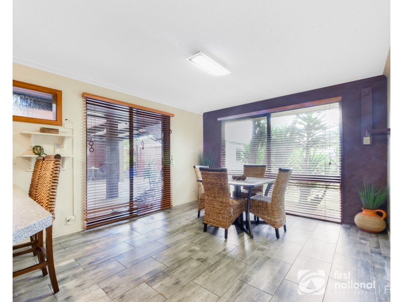 28 Waverley Park Drive, Cranbourne North VIC 3977
