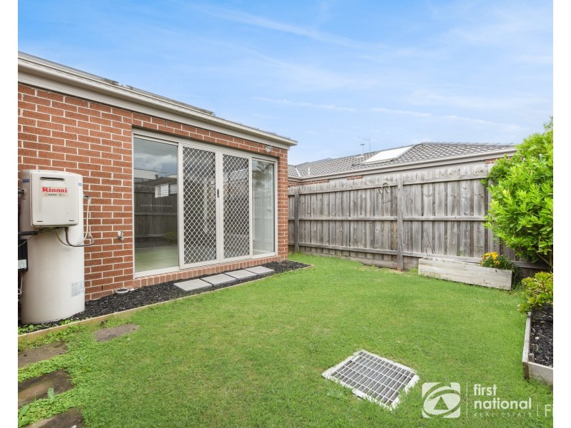1/6-8 Walter Street, Cranbourne VIC 3977