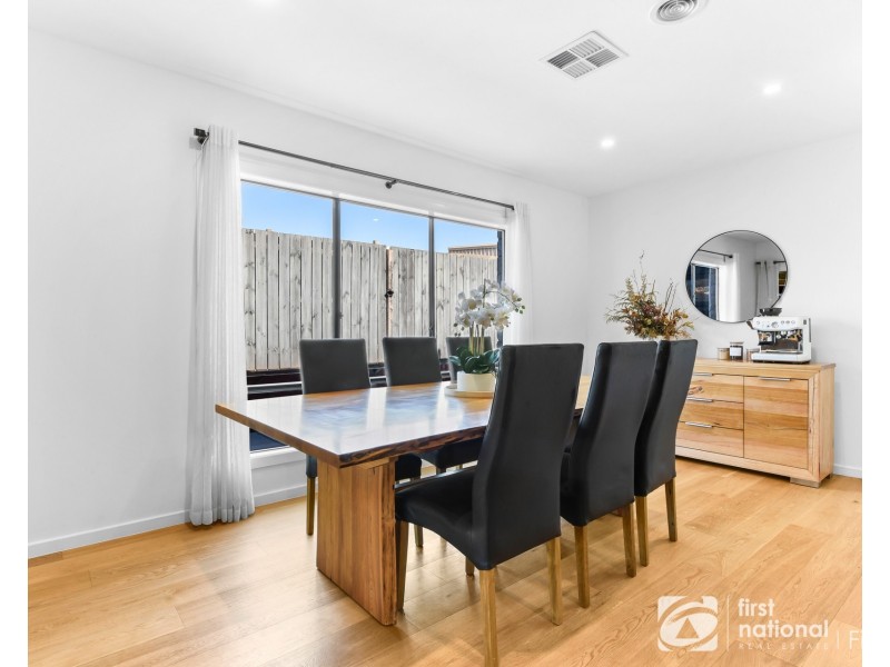 10. Lytham Court, Cranbourne VIC 3977
