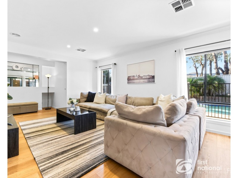 10. Lytham Court, Cranbourne VIC 3977