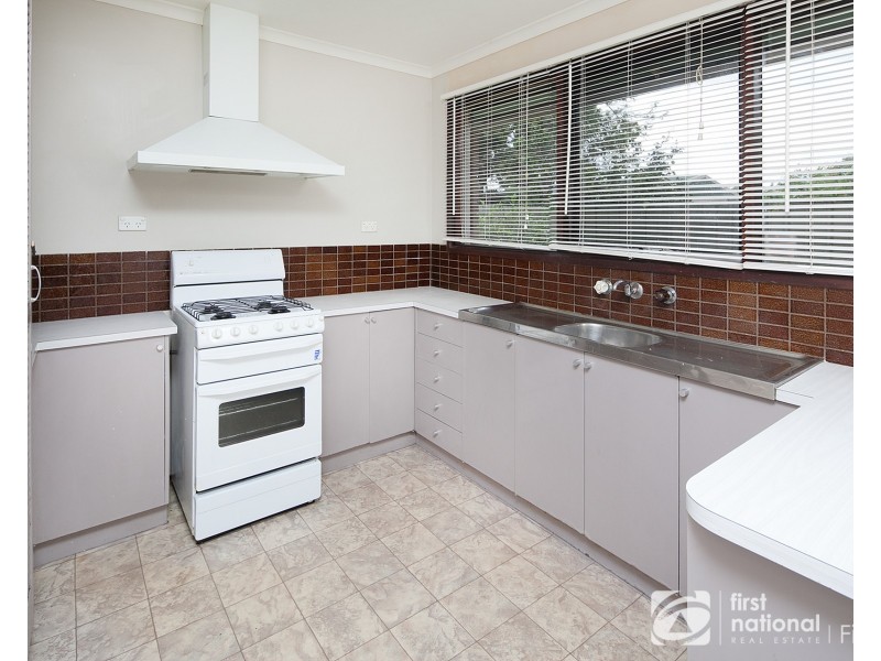 2 Canterbury Street, Cranbourne VIC 3977