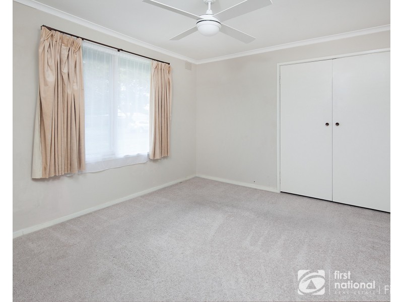 2 Canterbury Street, Cranbourne VIC 3977