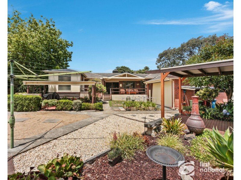 15 Rimfire Crescent, Cranbourne VIC 3977