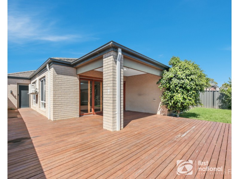 9 Gelderland Drive, Clyde North VIC 3978