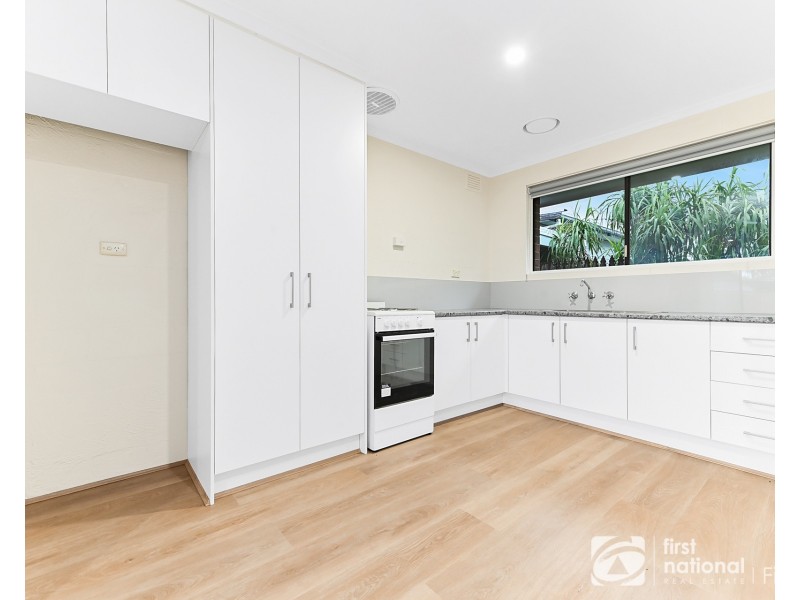 2/19 Bowen Street, Cranbourne VIC 3977