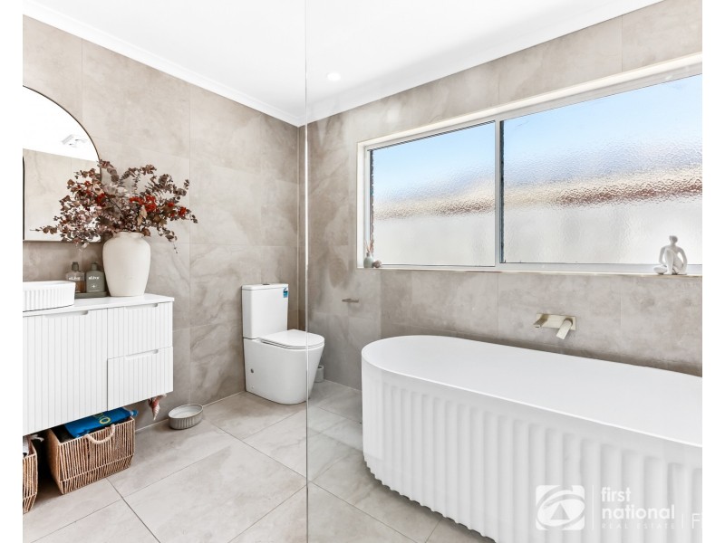 41 Miralie Way, Cranbourne West VIC 3977