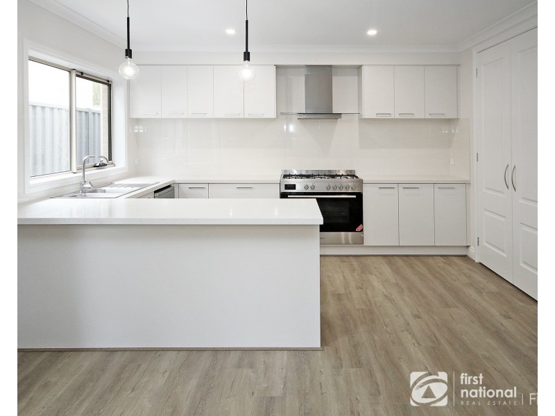 6 Canterbury Street, Cranbourne VIC 3977