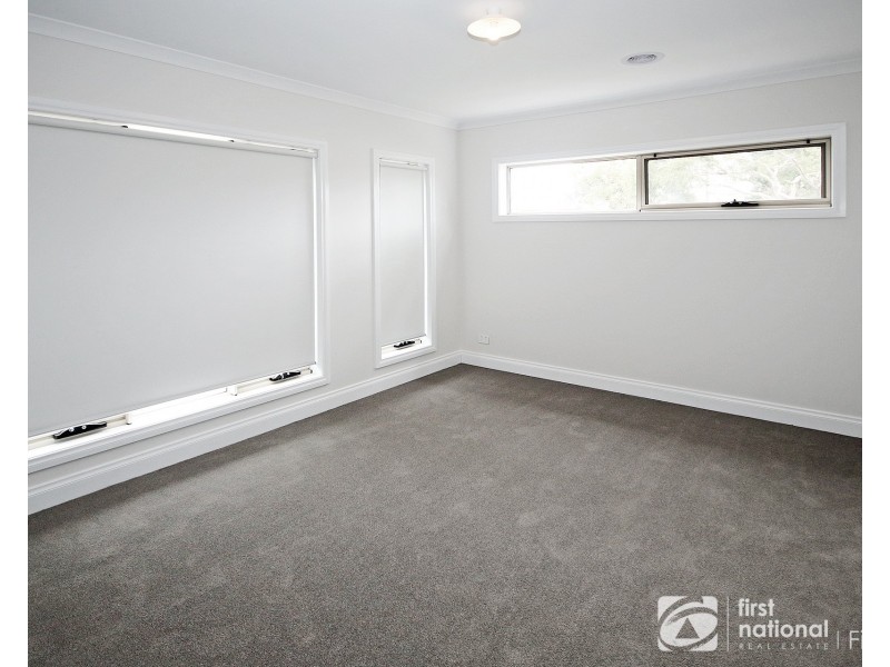 6 Canterbury Street, Cranbourne VIC 3977
