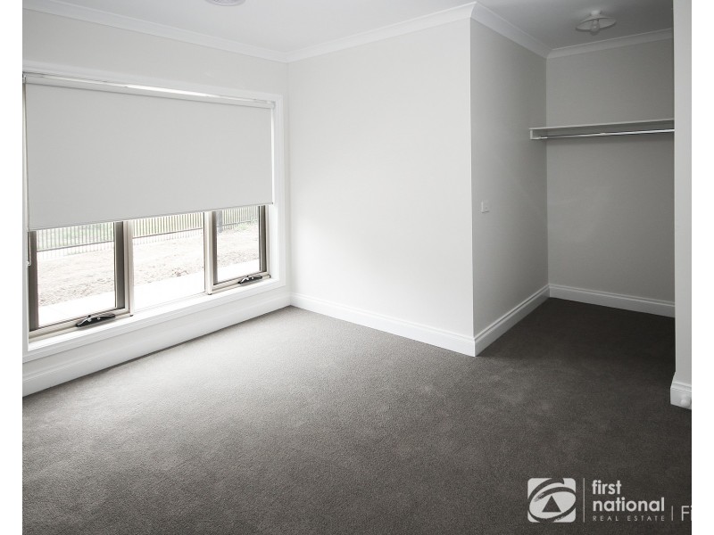 6 Canterbury Street, Cranbourne VIC 3977