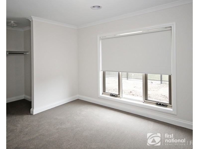 6 Canterbury Street, Cranbourne VIC 3977