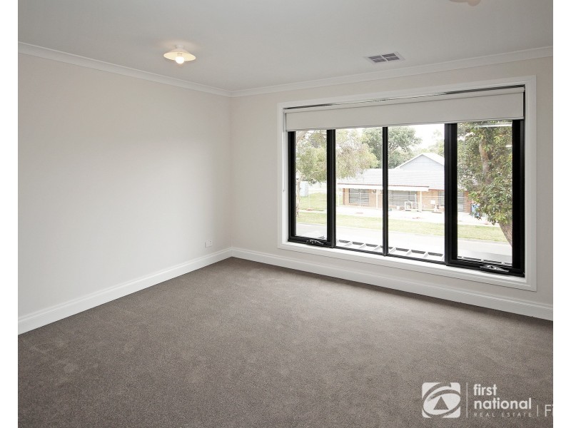 14A Loch Street, Cranbourne VIC 3977