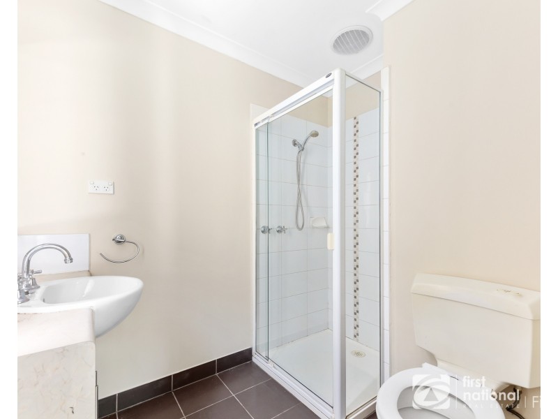 41 Broad Oak Drive, Cranbourne East VIC 3977