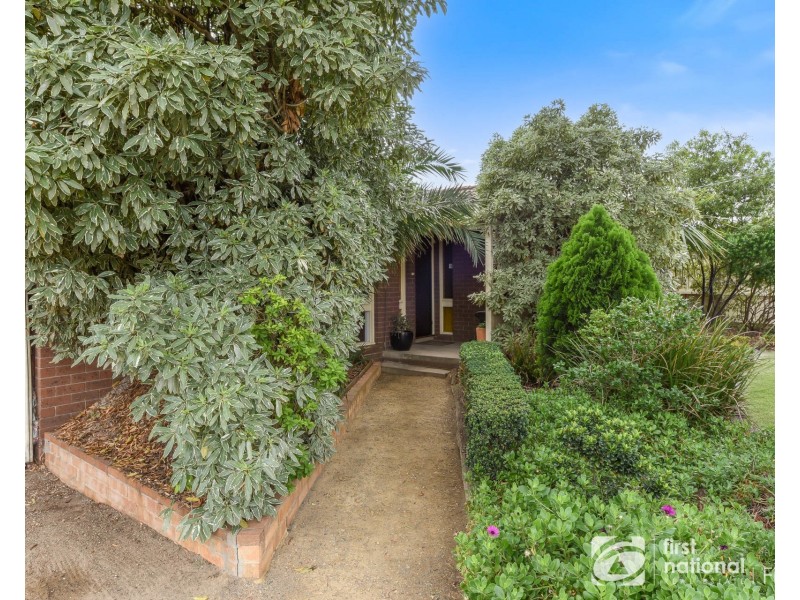 10 Wallace Road, Cranbourne VIC 3977