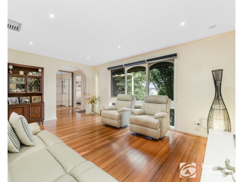 10 Wallace Road, Cranbourne VIC 3977