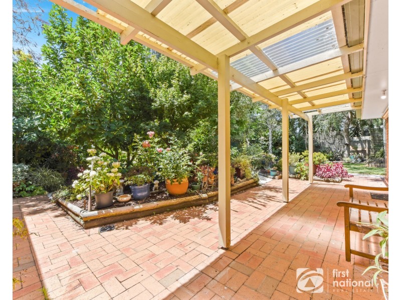 2A Oroya Grove, Clyde VIC 3978