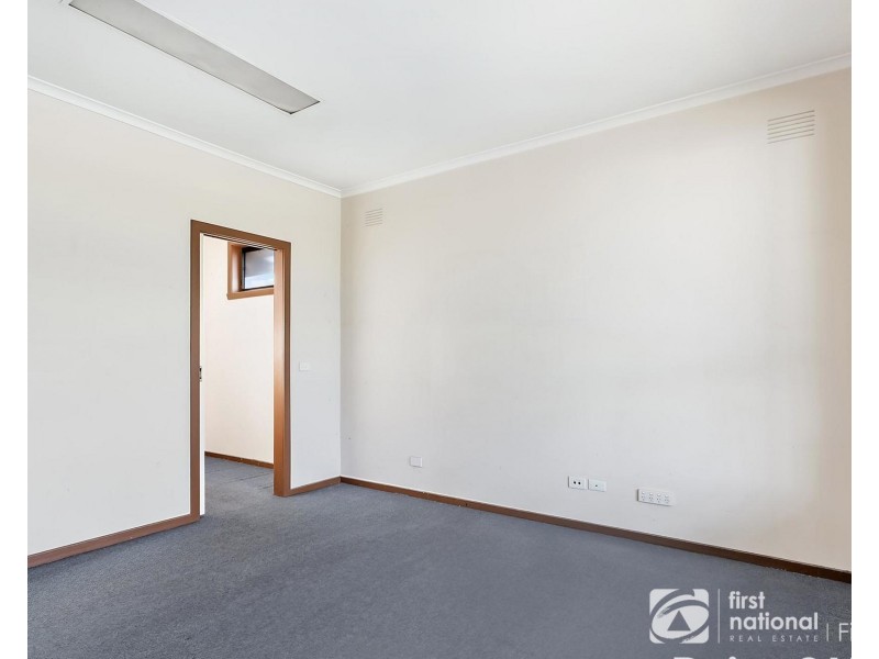 5A Codrington, Cranbourne VIC 3977