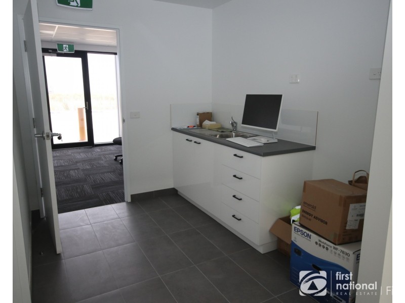15/2 Wally, Lynbrook VIC 3975