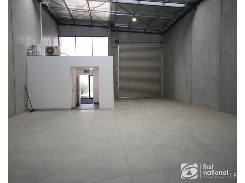 15/2 Wally, Lynbrook VIC 3975