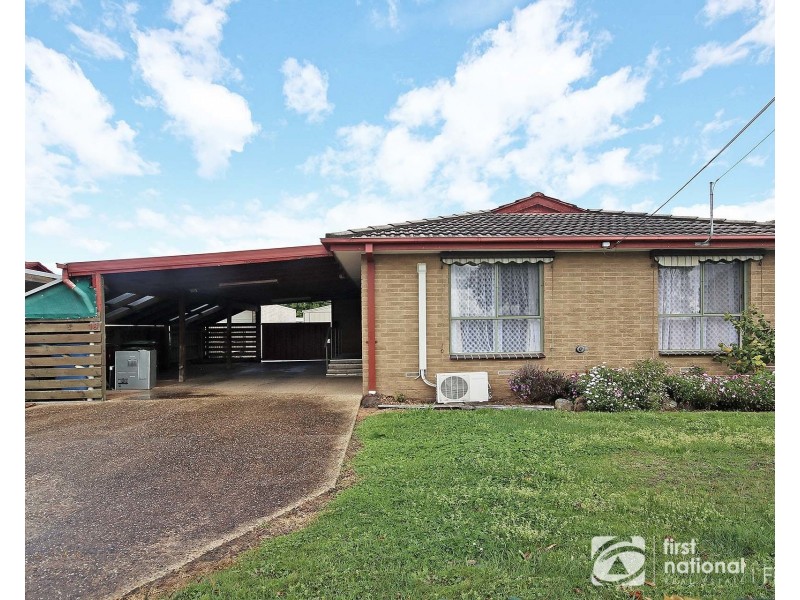18 Cranbourne Drive, Cranbourne VIC 3977