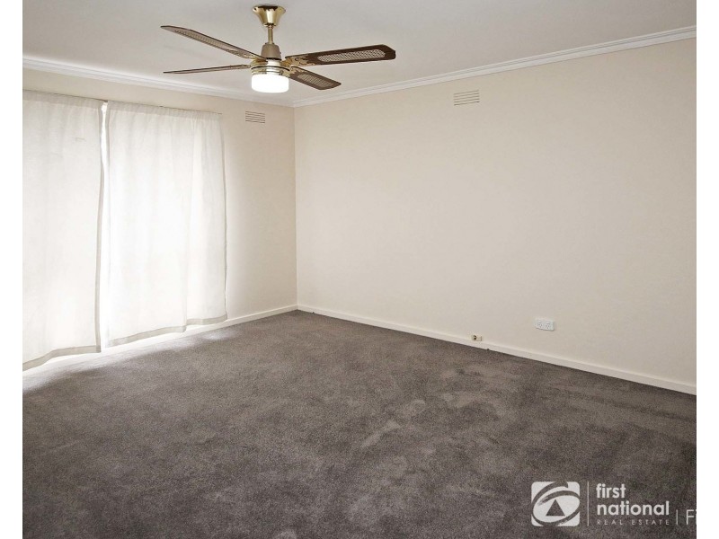 18 Cranbourne Drive, Cranbourne VIC 3977