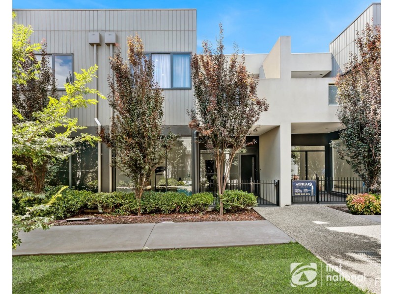 18 Coral-Pea Way, Cranbourne West VIC 3977