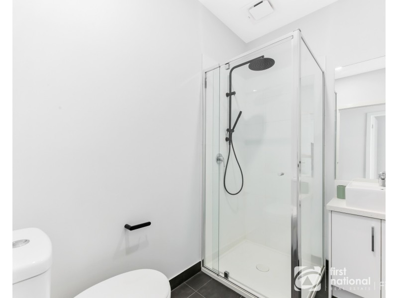 18 Coral-Pea Way, Cranbourne West VIC 3977