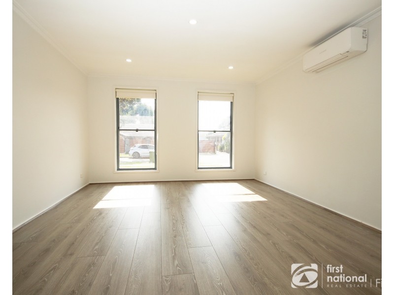 36 Harry Street, Cranbourne VIC 3977