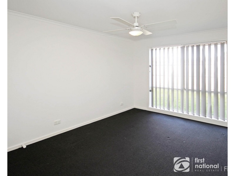2/14 Phelan Drive, Cranbourne VIC 3977